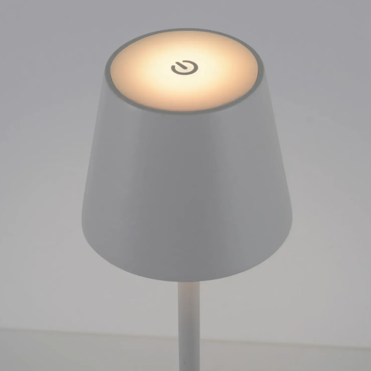 Biała, ledowa lampka na szafkę nocną 19250-16 EURIA | Kaja Oświetlenie*Sklep Kaja Shop