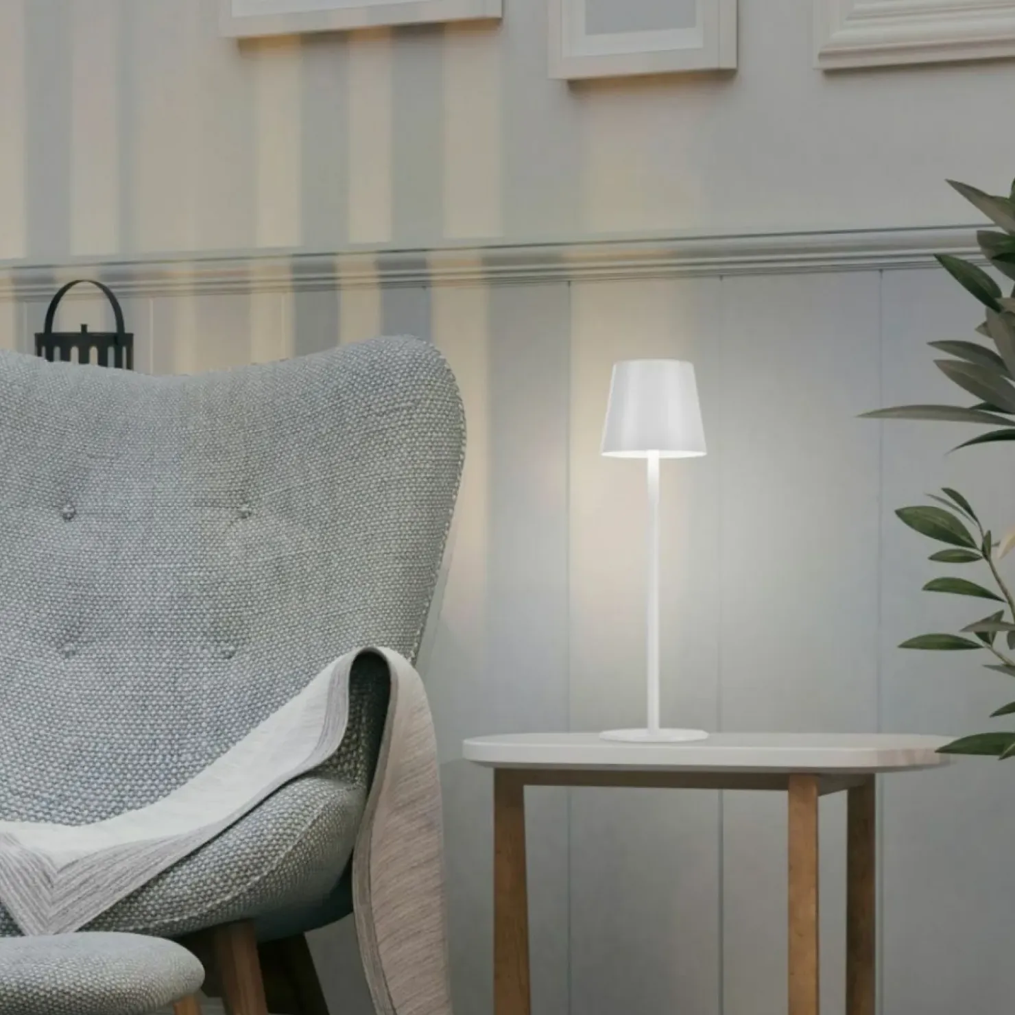 Biała, ledowa lampka na szafkę nocną 19250-16 EURIA | Kaja Oświetlenie*Sklep Kaja Shop