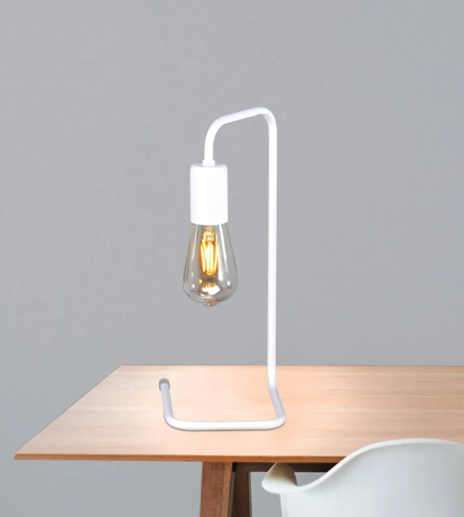 Biała, prosta, nowoczesna lampka stołowa K-4044 PEKA | Kaja*Sklep Kaja Shop
