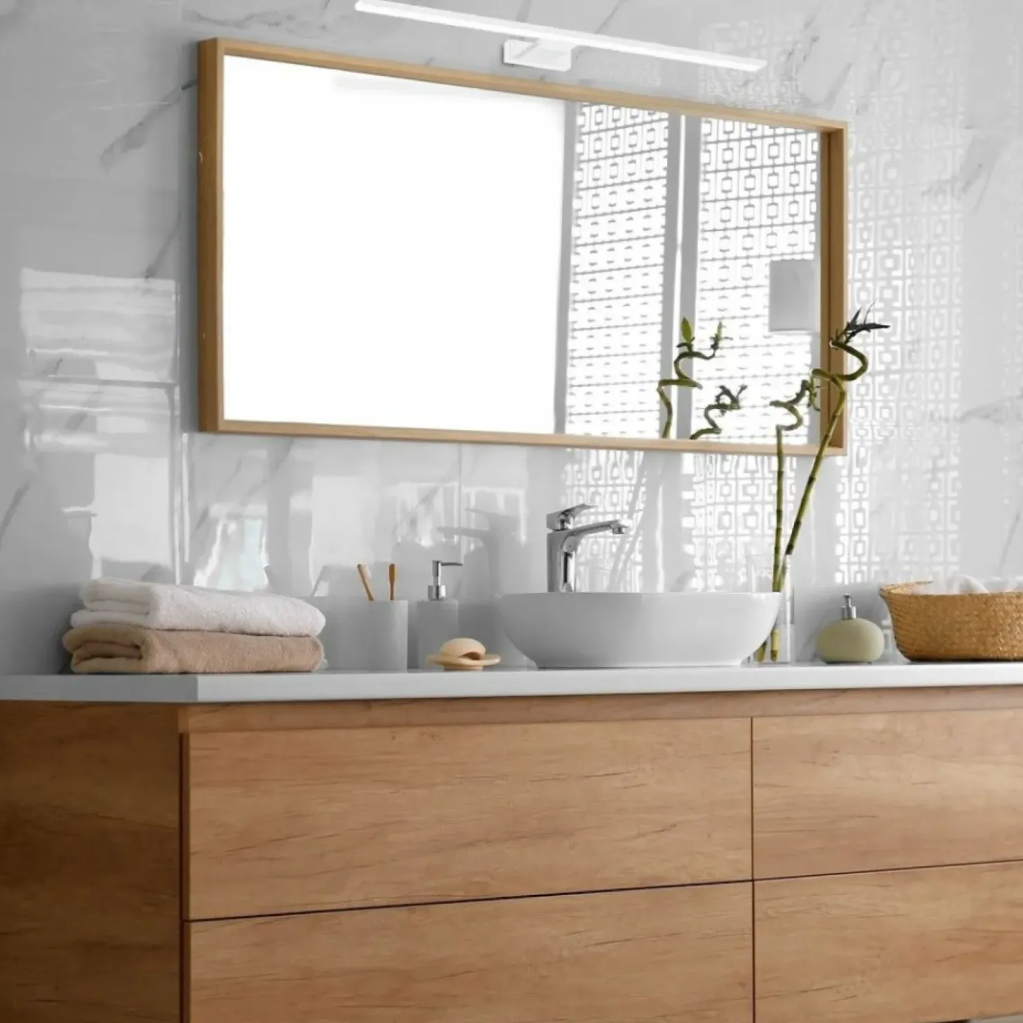 Biały kinkiet, idealny nad lustro w łazience ML6337 z serii SHINE | Kaja Oświetl*Sklep Kaja Discount