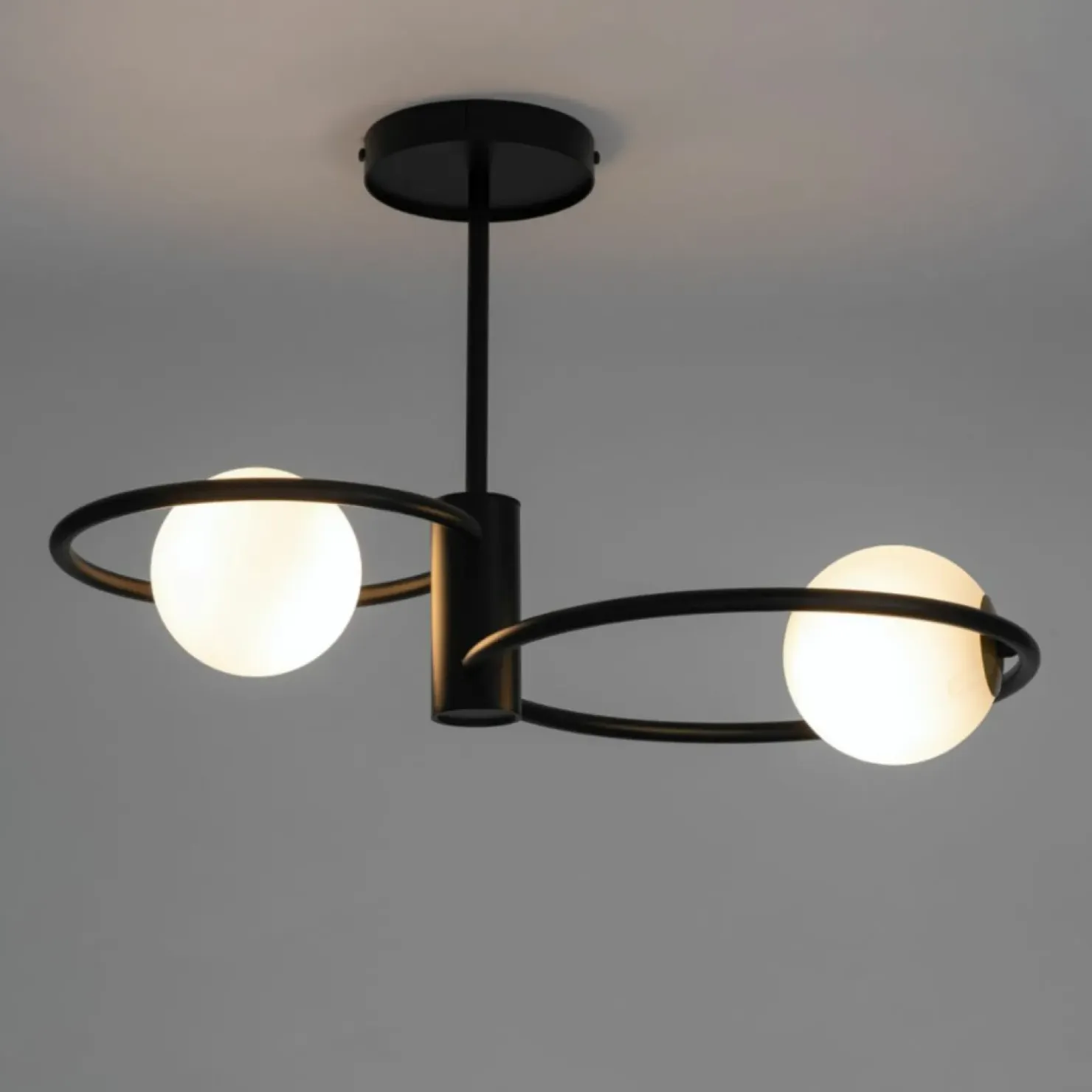 Shop Sklep Kaja Czarna lampa sufitowa z dwoma białymi kloszami SIG 33462 z serii AQUA
