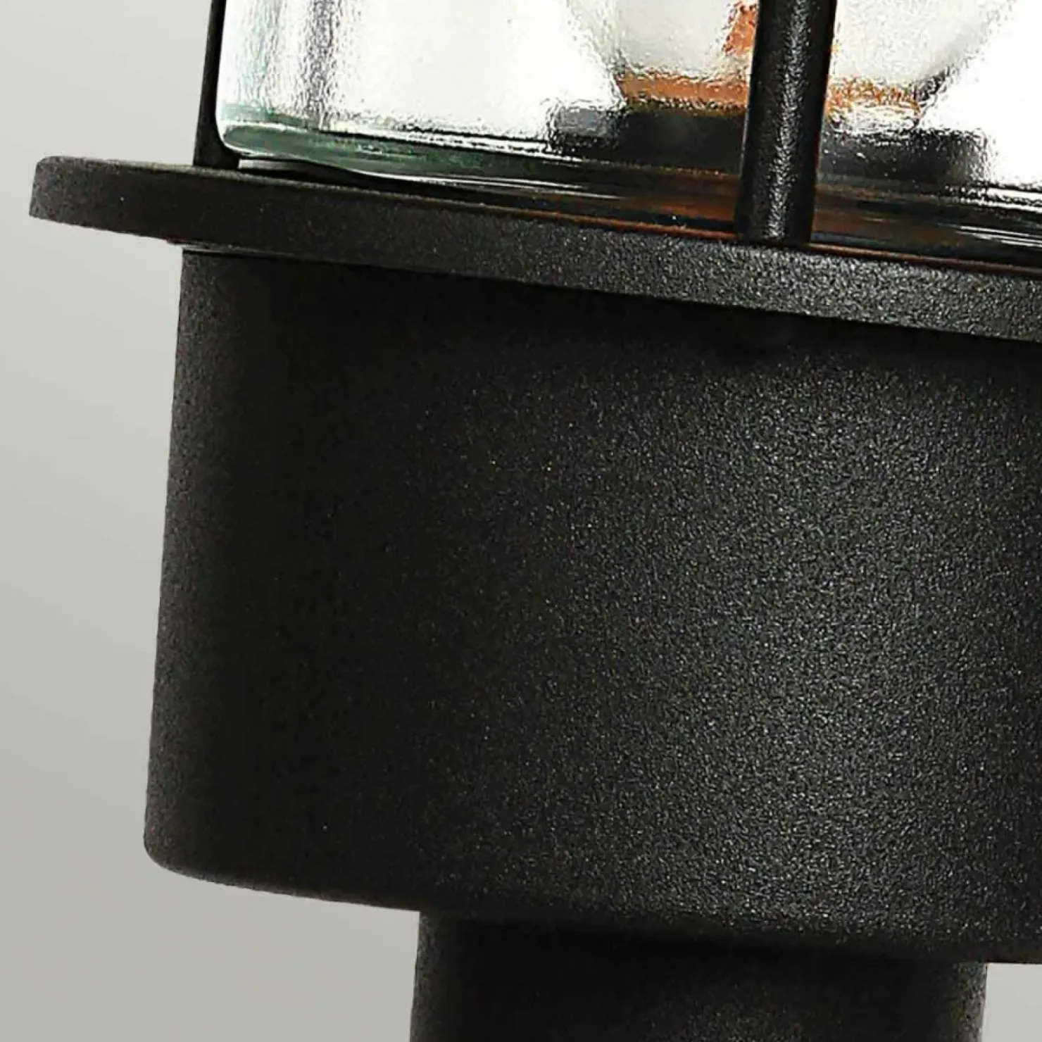 Czarna lampa zewnętrzna, niska HELSINGOR-PED-BK z serii HELSINGOR*Sklep Kaja Cheap