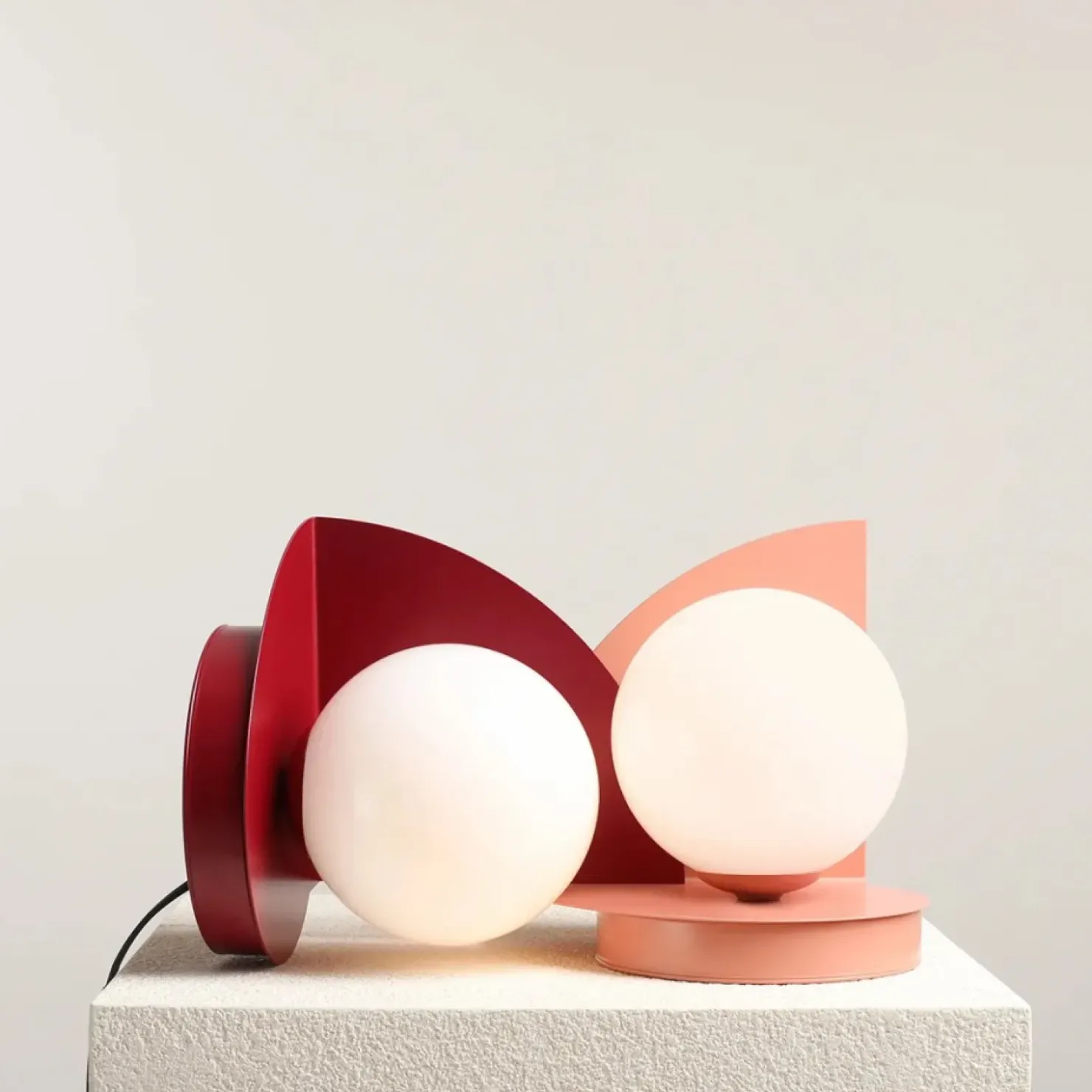 Czerwona, modernistyczna lampka stołowa ⌀14cm 1125B15 z serii LOOP | Kaja Oświet*Sklep Kaja Fashion