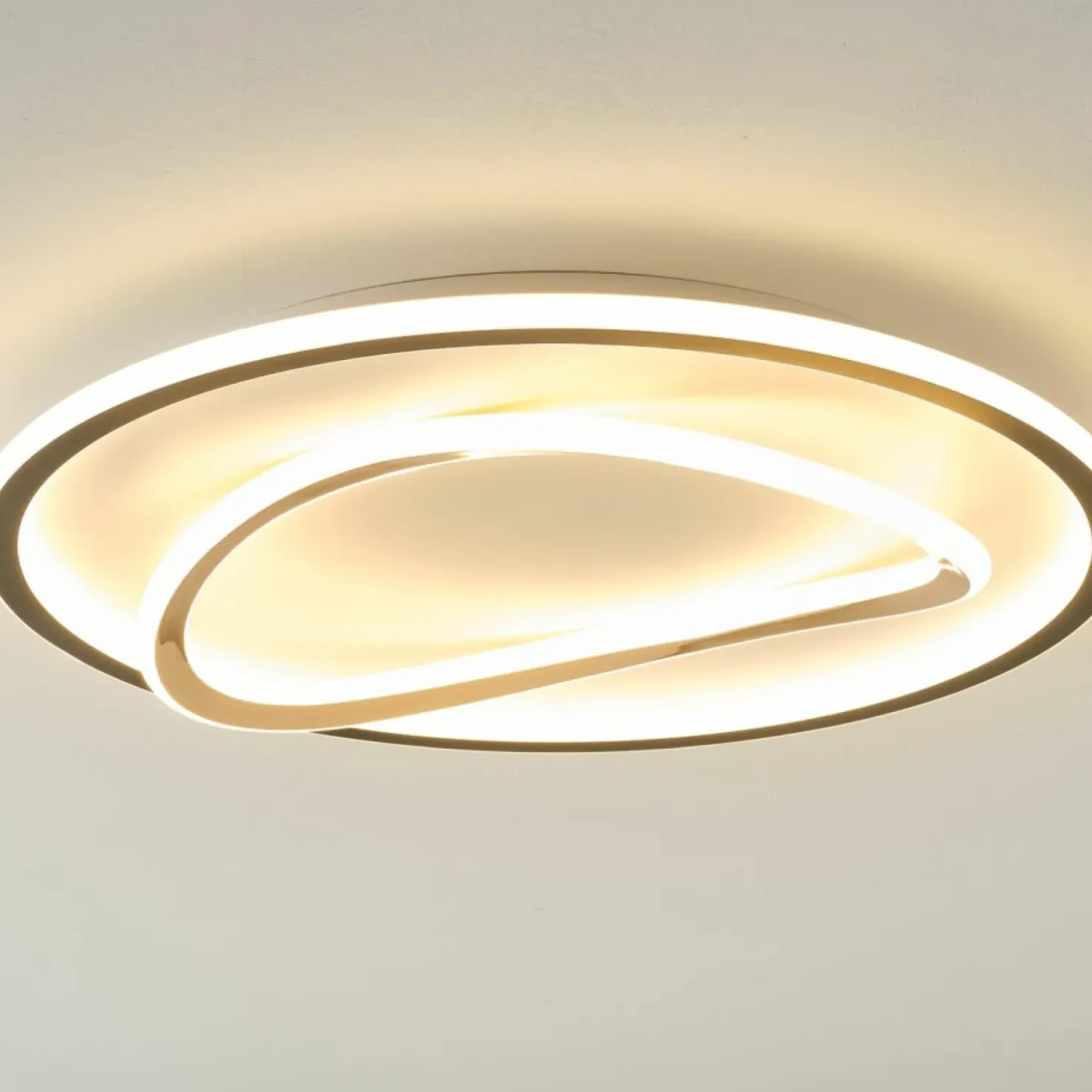 Dekoracyjna, ledowa lampa do sypialni MX3889-1A-3BGT LENS | Kaja*Sklep Kaja New