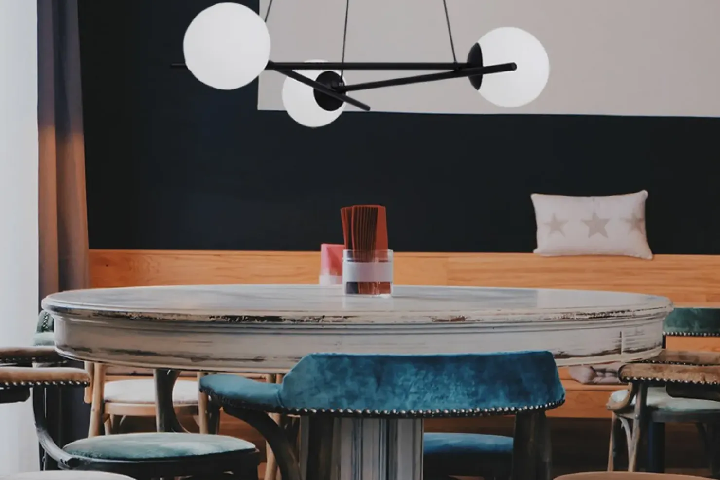 Clearance Sklep Kaja Elegancka lampa wisząca z białymi kloszami K-4966 | Kaja Oświetlenie