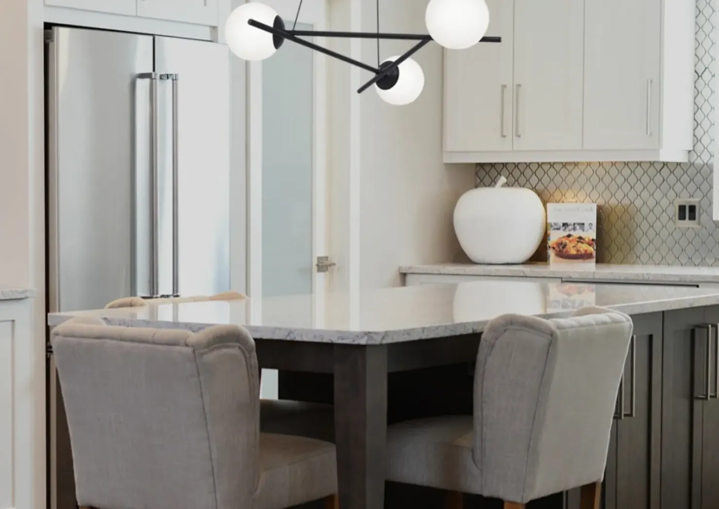 Clearance Sklep Kaja Elegancka lampa wisząca z białymi kloszami K-4966 | Kaja Oświetlenie