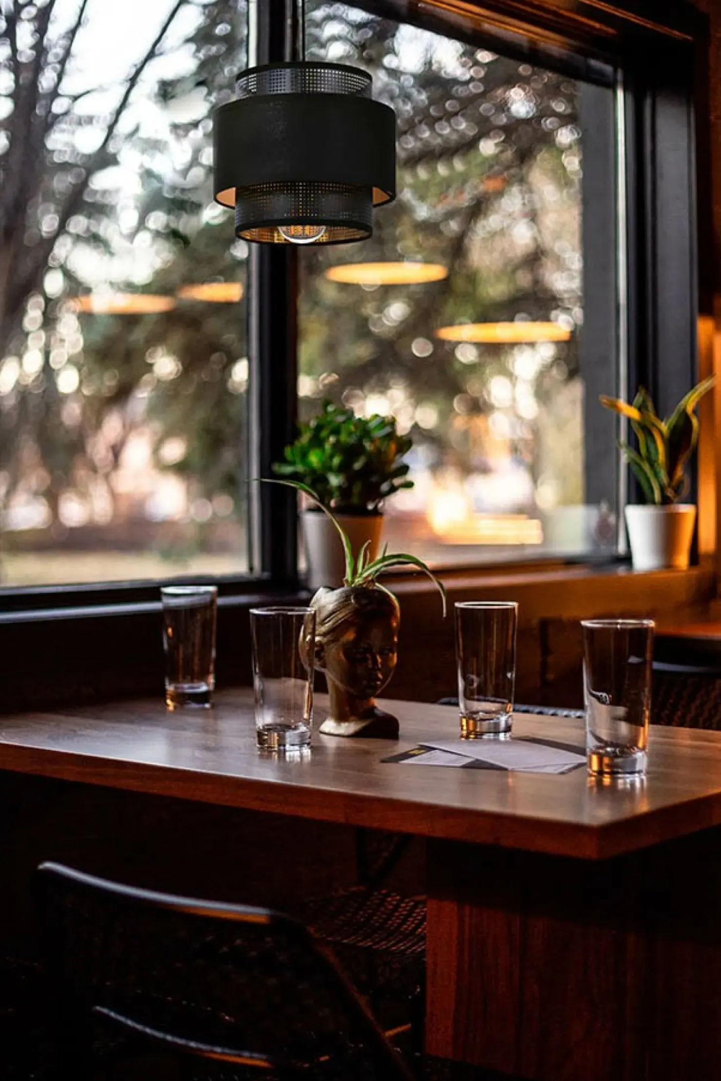 Elegancka lampa wisząca z czarno-złotymi abażurami K-5280 z serii AMOS*Sklep Kaja Hot