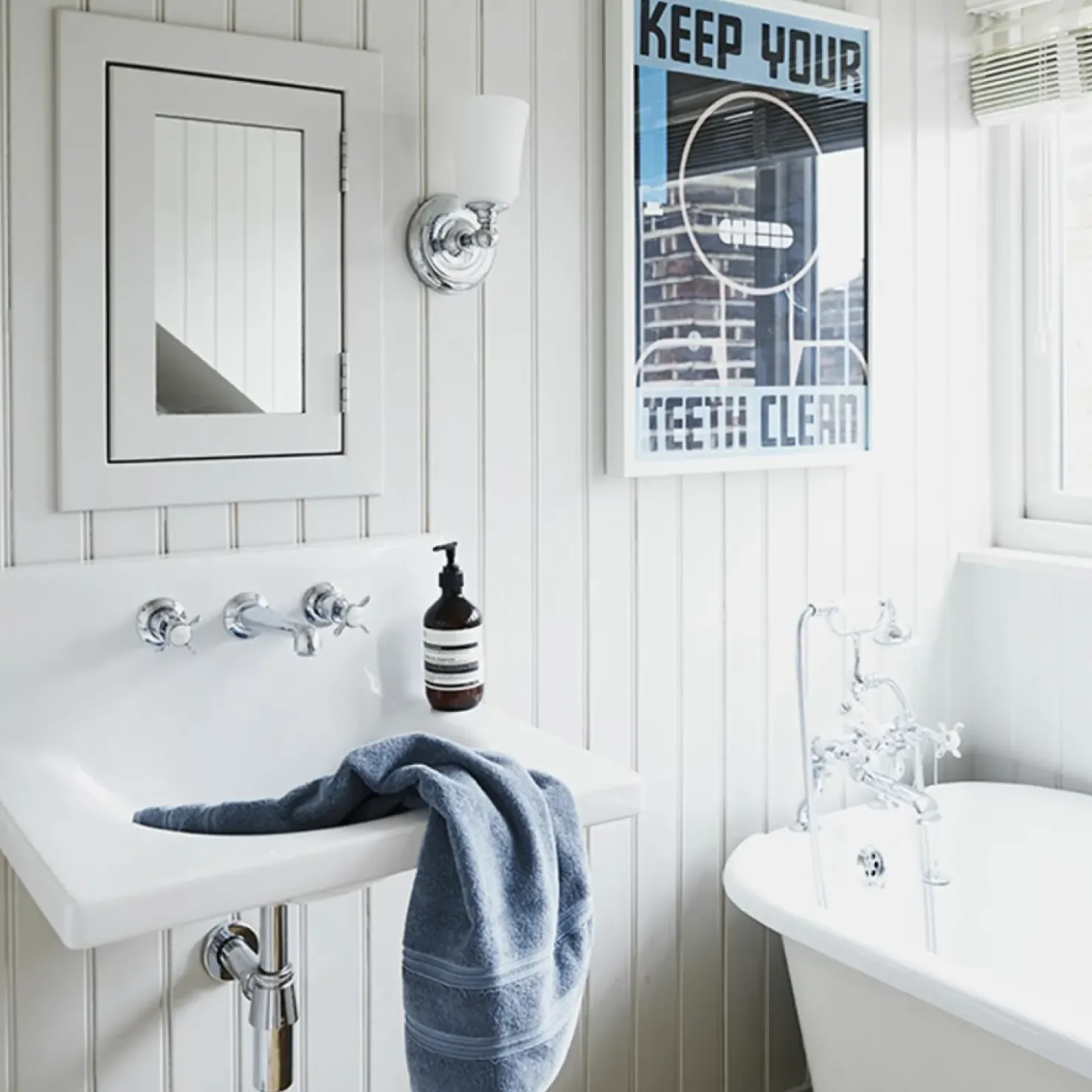 Kinkiet do łazienki, IP44 FE-HUGOLAKE1BATH z serii HUGUENOT LAKE*Sklep Kaja Flash Sale
