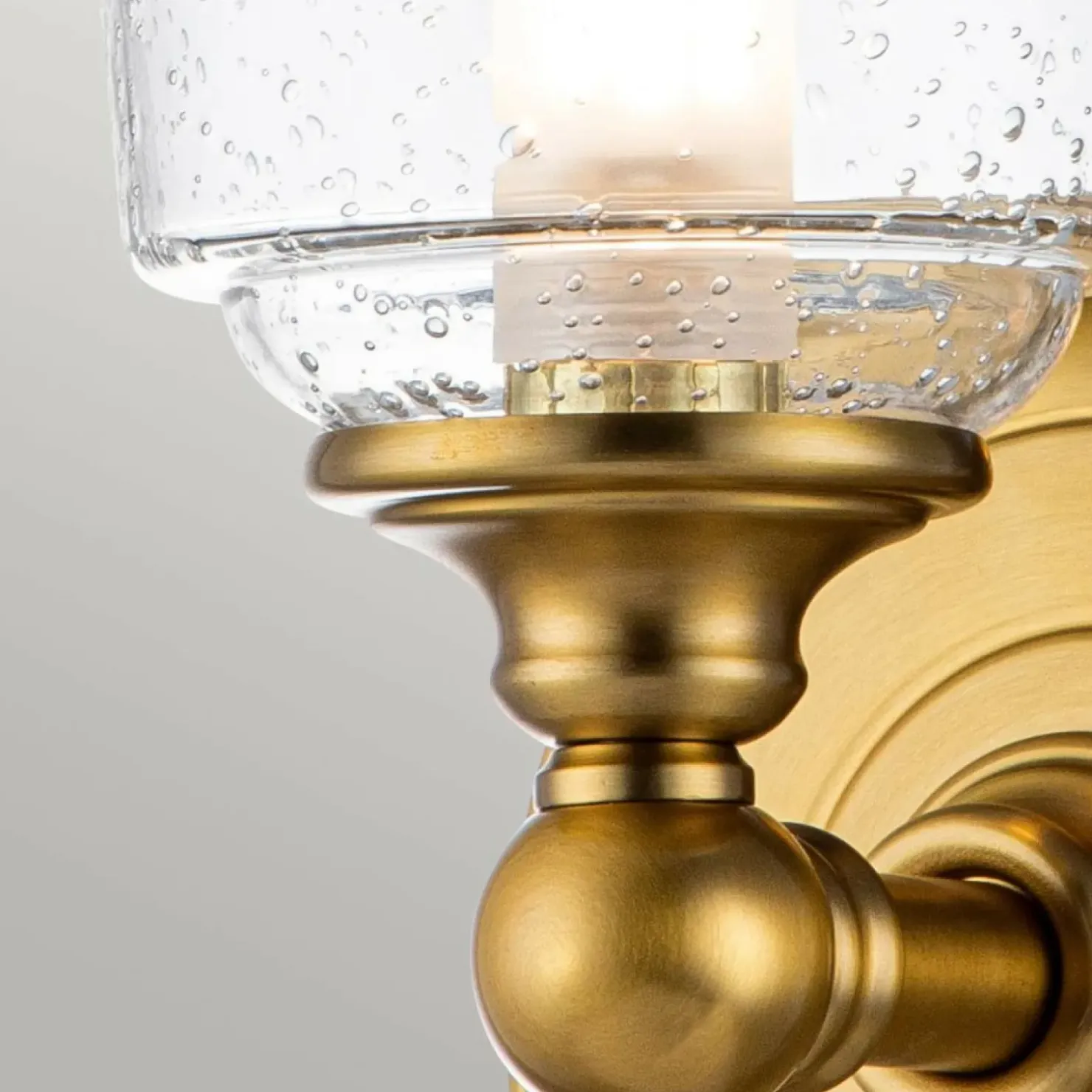Kinkiet IP44 barwa ciepła FE-HUGOLAKE1BATH-BB z serii HUGUENOT LAKE*Sklep Kaja Discount
