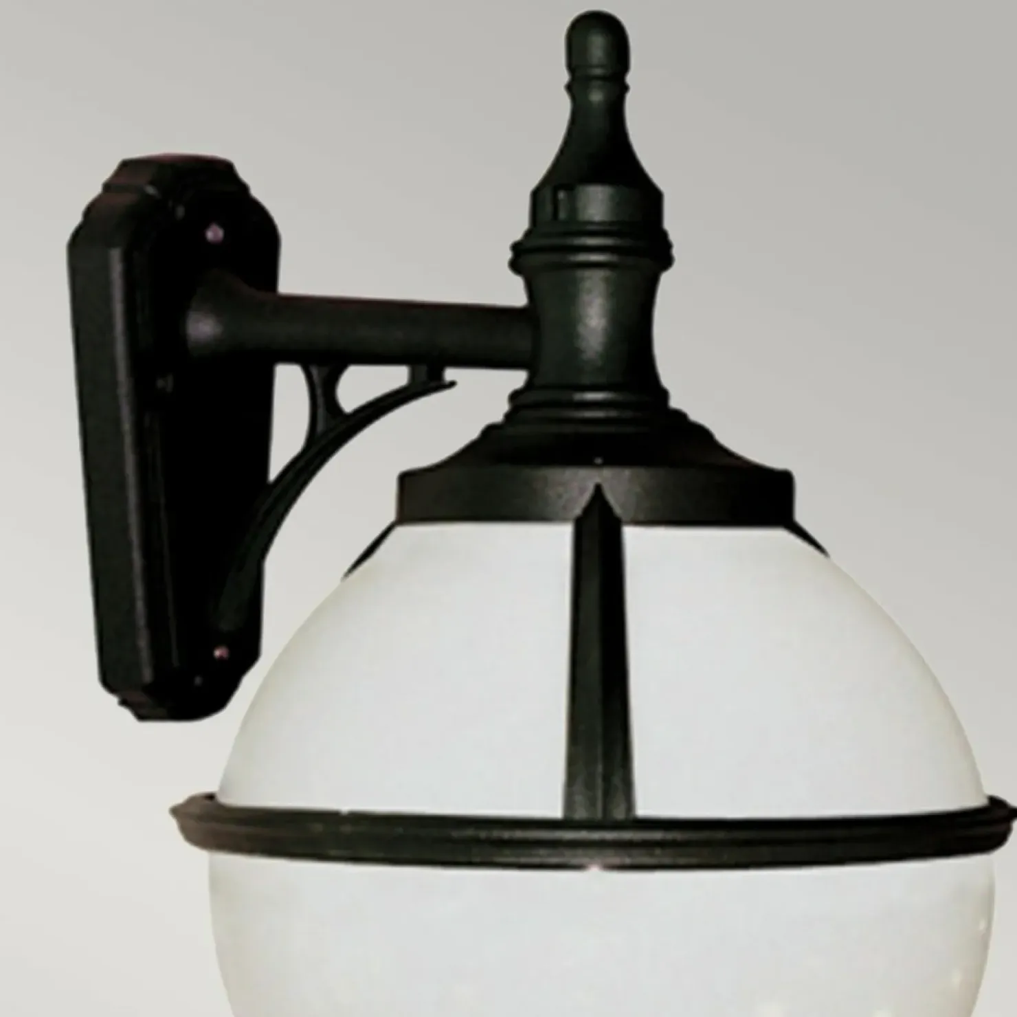Kinkiet zewnętrzny, lampa z kloszem GLENBEIGH-WALL z serii GLENBEIGH*Sklep Kaja Sale