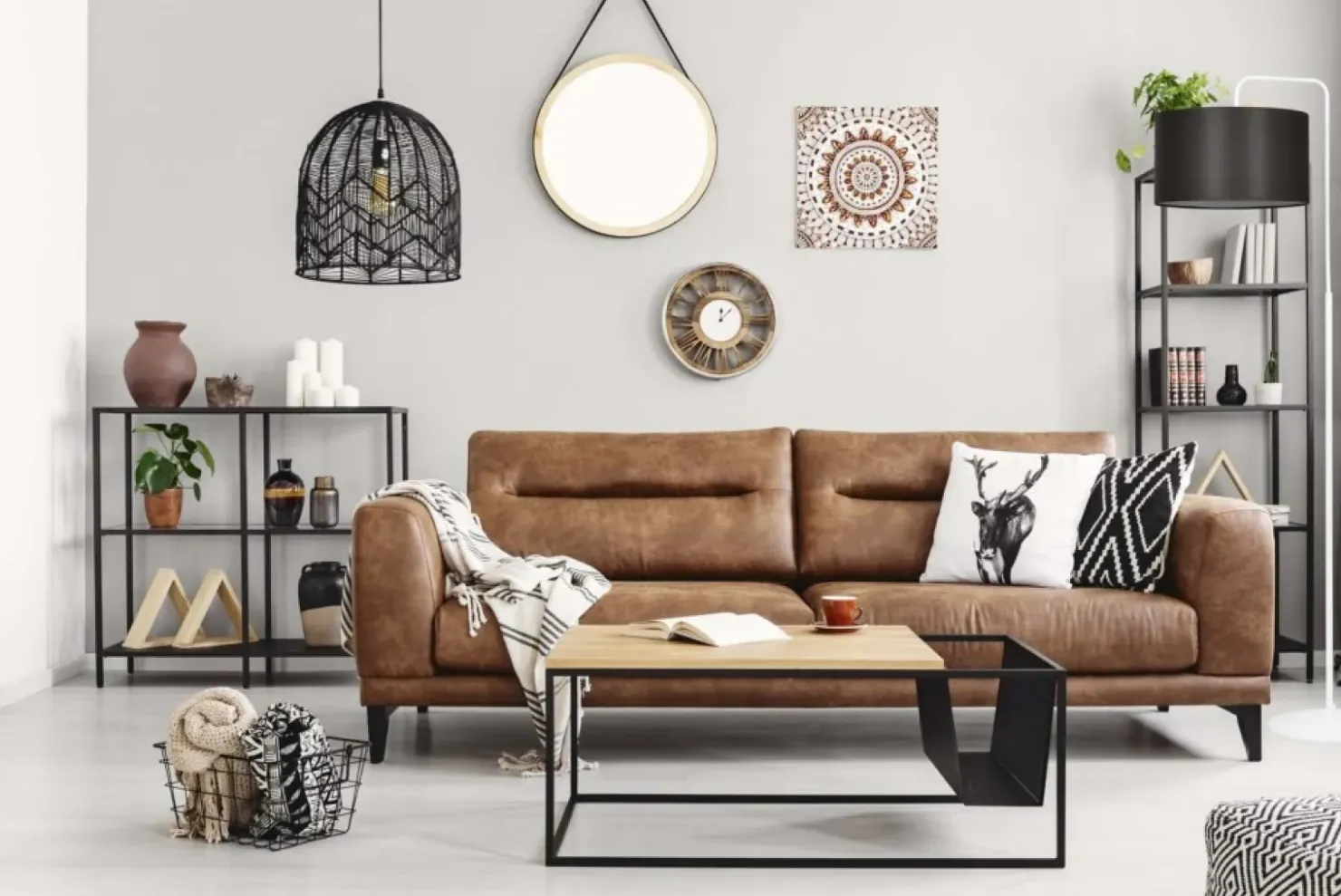 Klasyczna, biała lampa podłogowa z abażurem 574/1 TRAPO | Kaja*Sklep Kaja Fashion