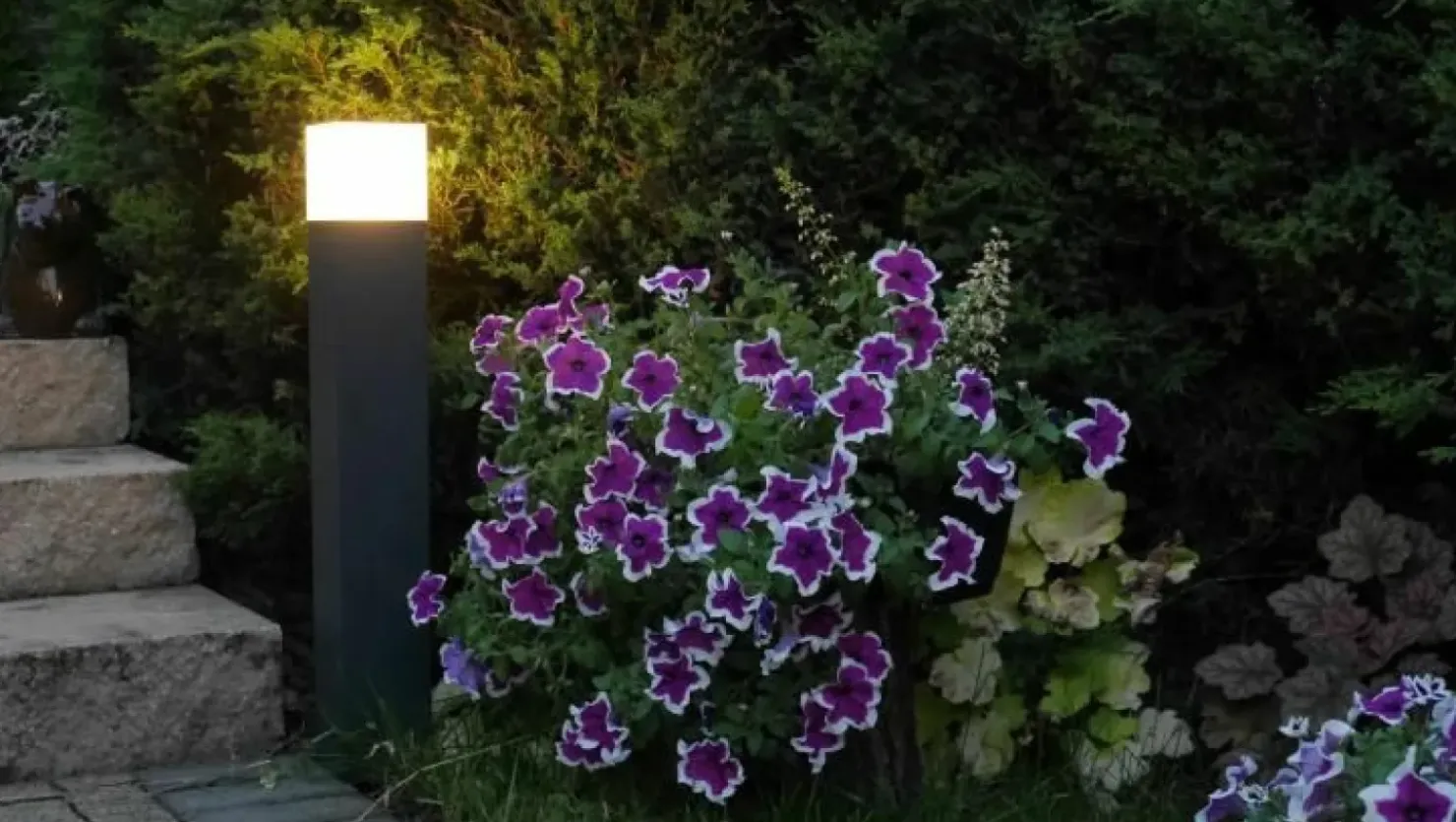 Lampa ogrodowa stojąca, kolor aluminium CB-MAX 400 AL z serii CUBE MAX | Kaja Oś*Sklep Kaja New