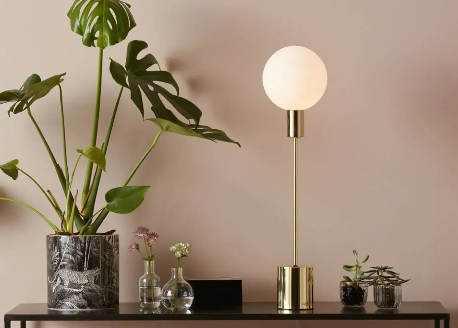 Lampa stołowa z białym kloszem złota oprawa 107765 | Kaja Oświetlenie*Sklep Kaja Discount