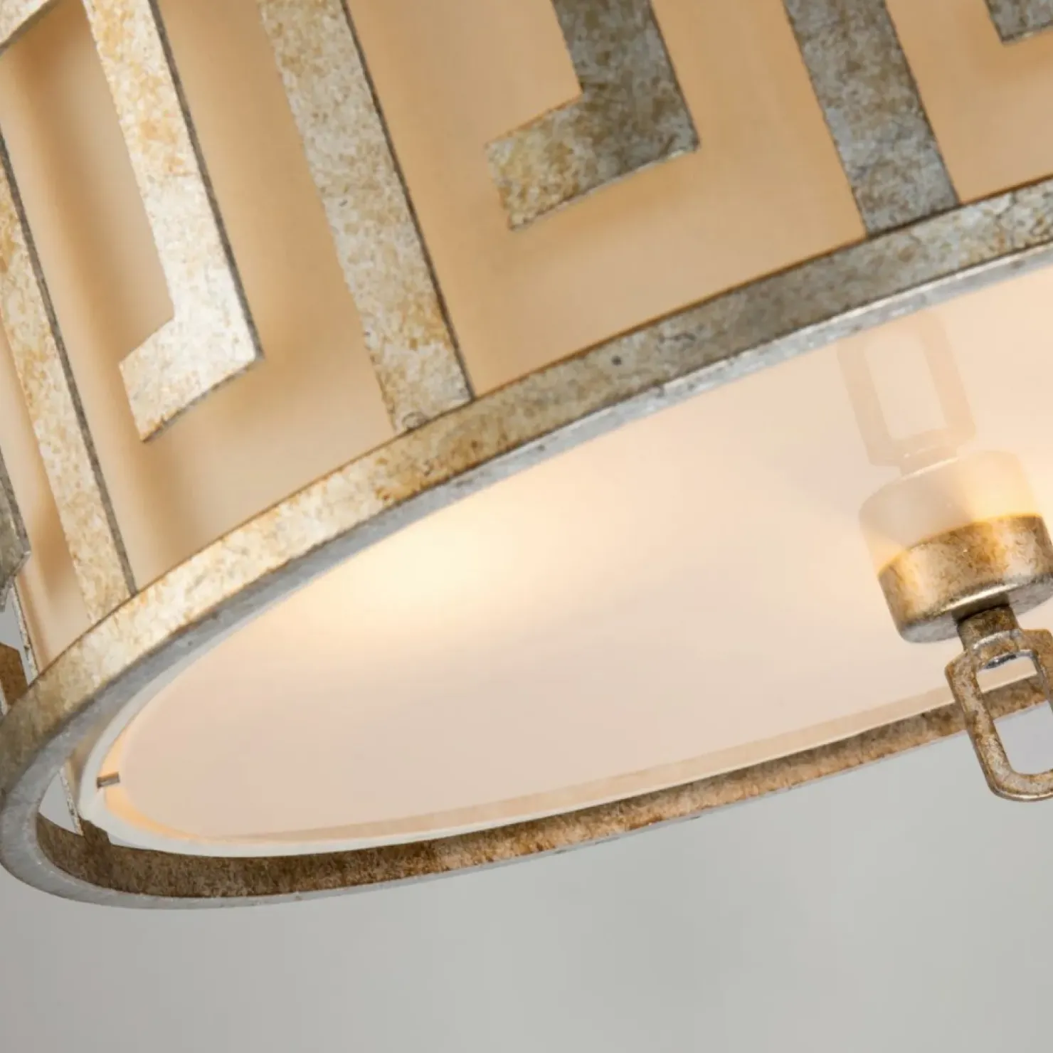 Store Sklep Kaja Lampa wisząca do klasycznego wnętrza GN-LEMURIA-P-L z serii LEMURIA postarzanezłoto