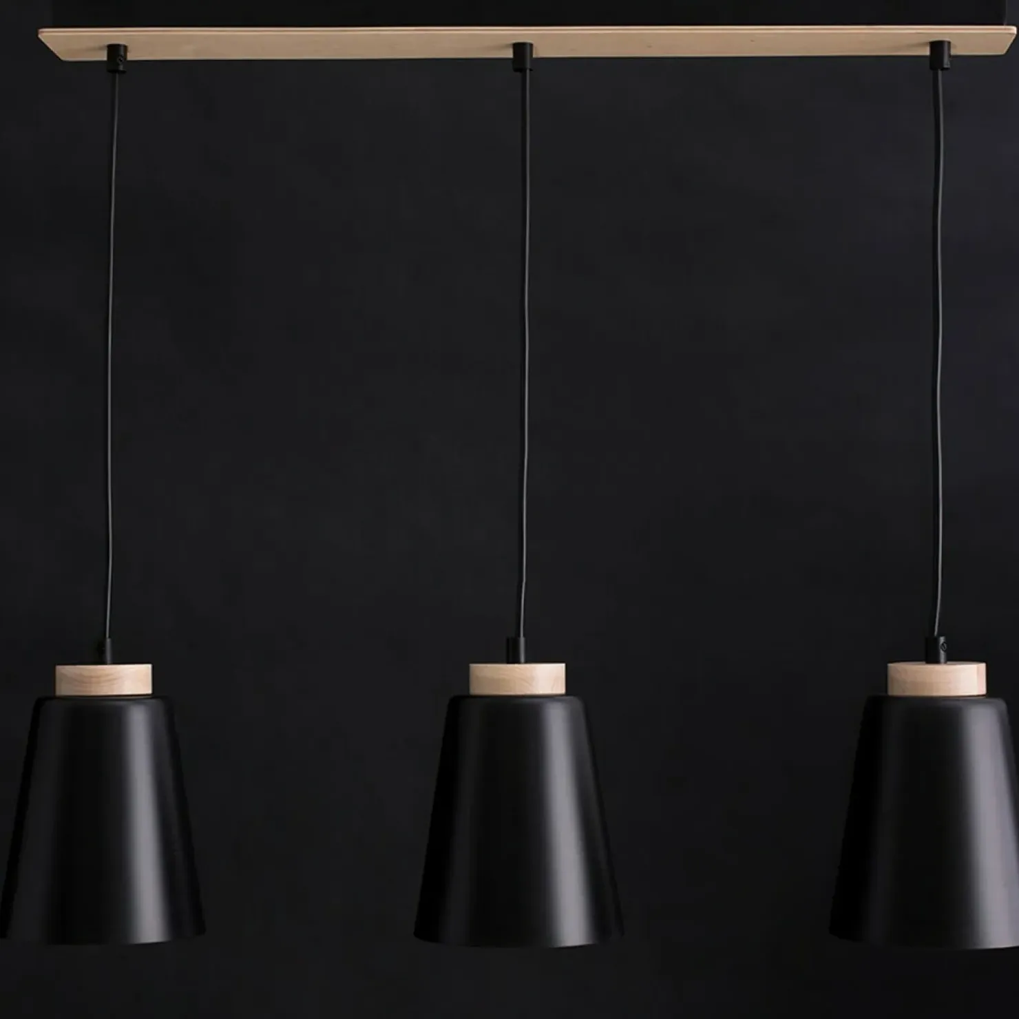 Flash Sale Sklep Kaja Lampa wisząca na listwie z drewnianymi detalami 442/3 | Kaja