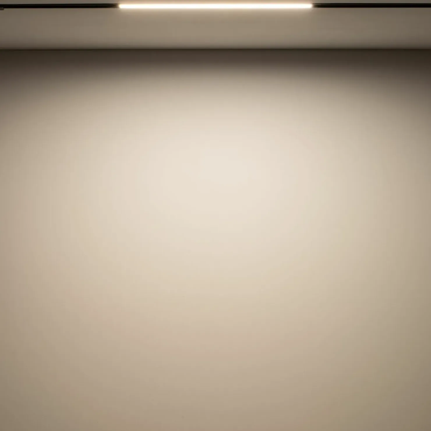 Ledowa listwa do szyny magnetycznej 1F 10148 LVM LINE LED | Kaja*Sklep Kaja Sale