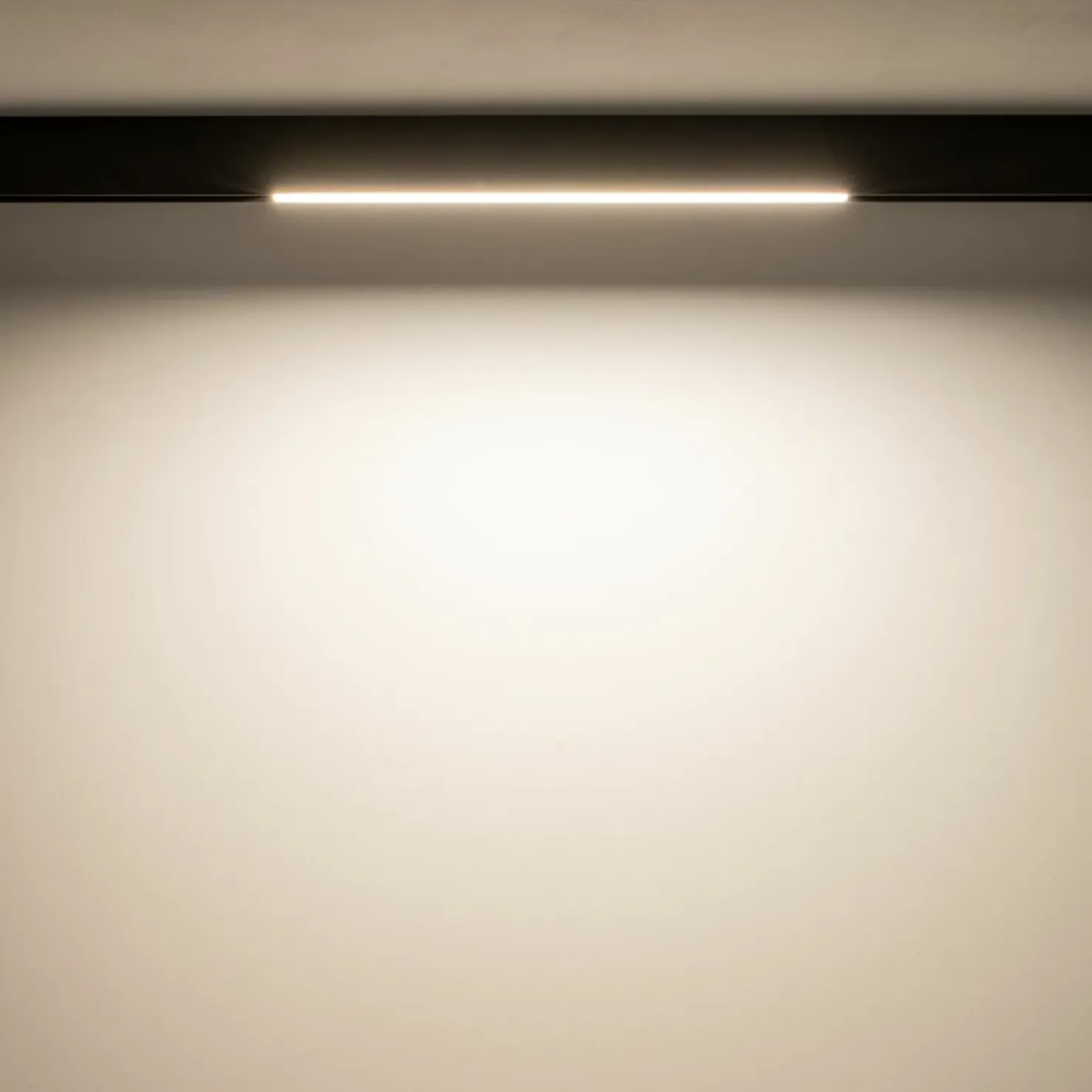 Ledowa listwa do szyny magnetycznej 1F 10148 LVM LINE LED | Kaja*Sklep Kaja Sale