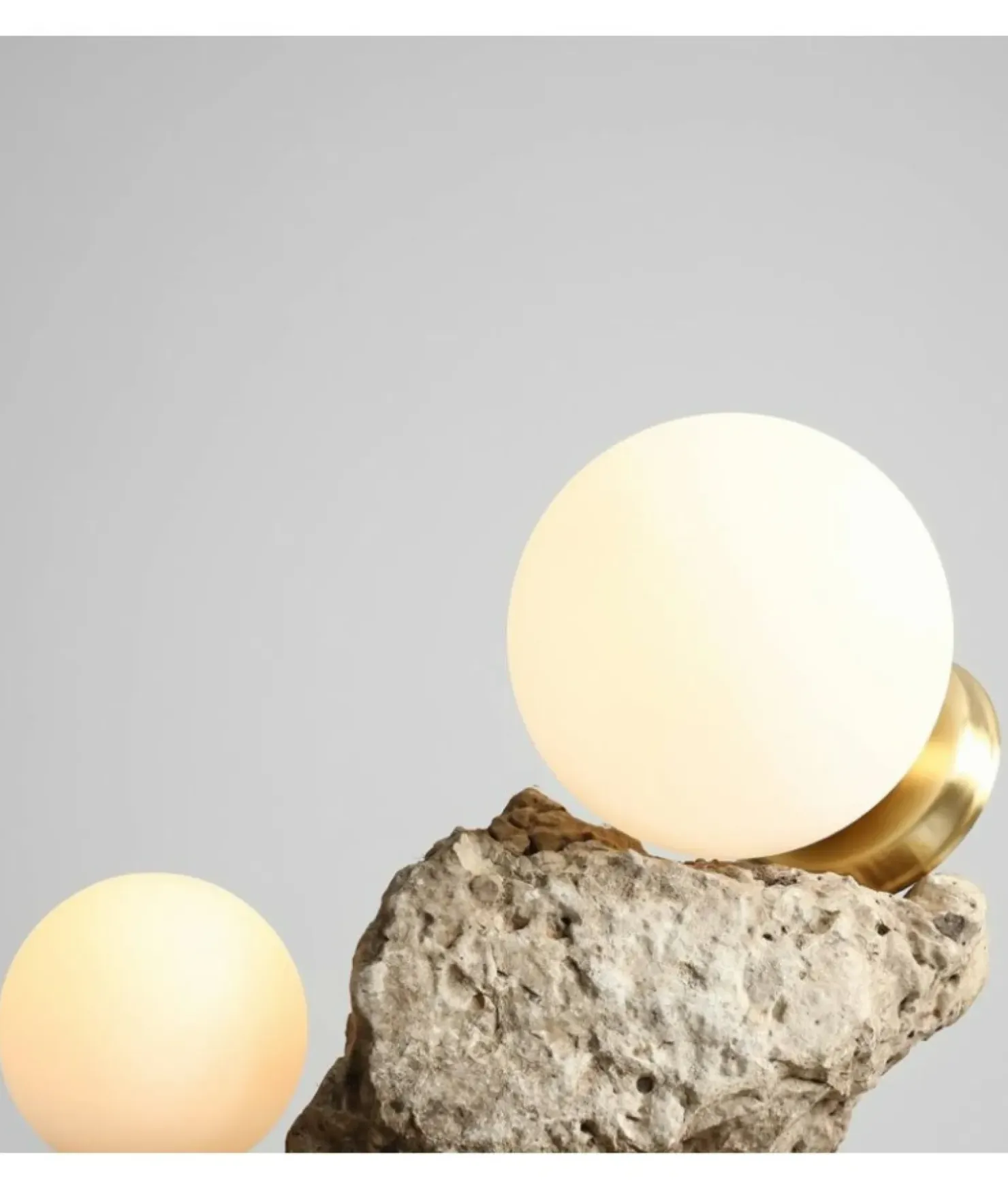 Ponadczasowa lampka stołowa z okrągłym kloszem 1076B40_S z serii BALL*Sklep Kaja Shop