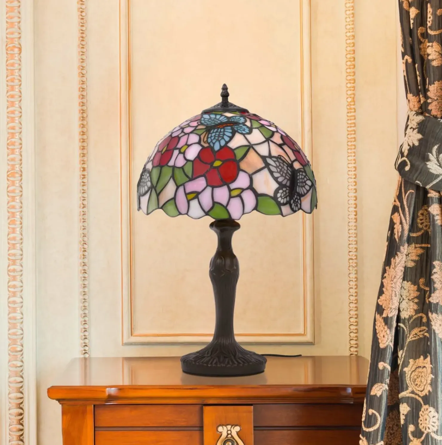 Reprezentacyjna lampa stołowa do salonu K-G121386 z serii BUTTERFLY*Sklep Kaja Online