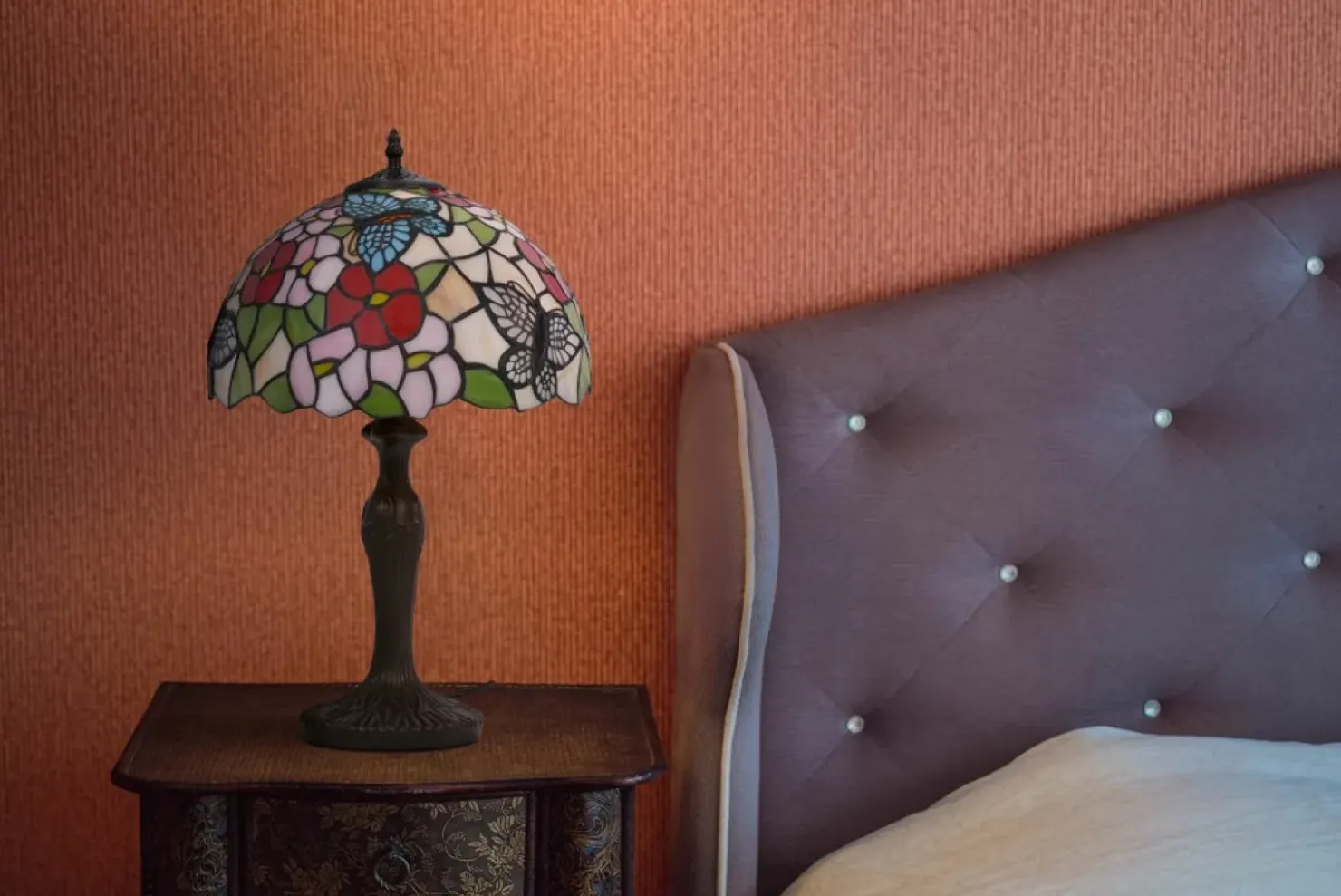 Reprezentacyjna lampa stołowa do salonu K-G121386 z serii BUTTERFLY*Sklep Kaja Online