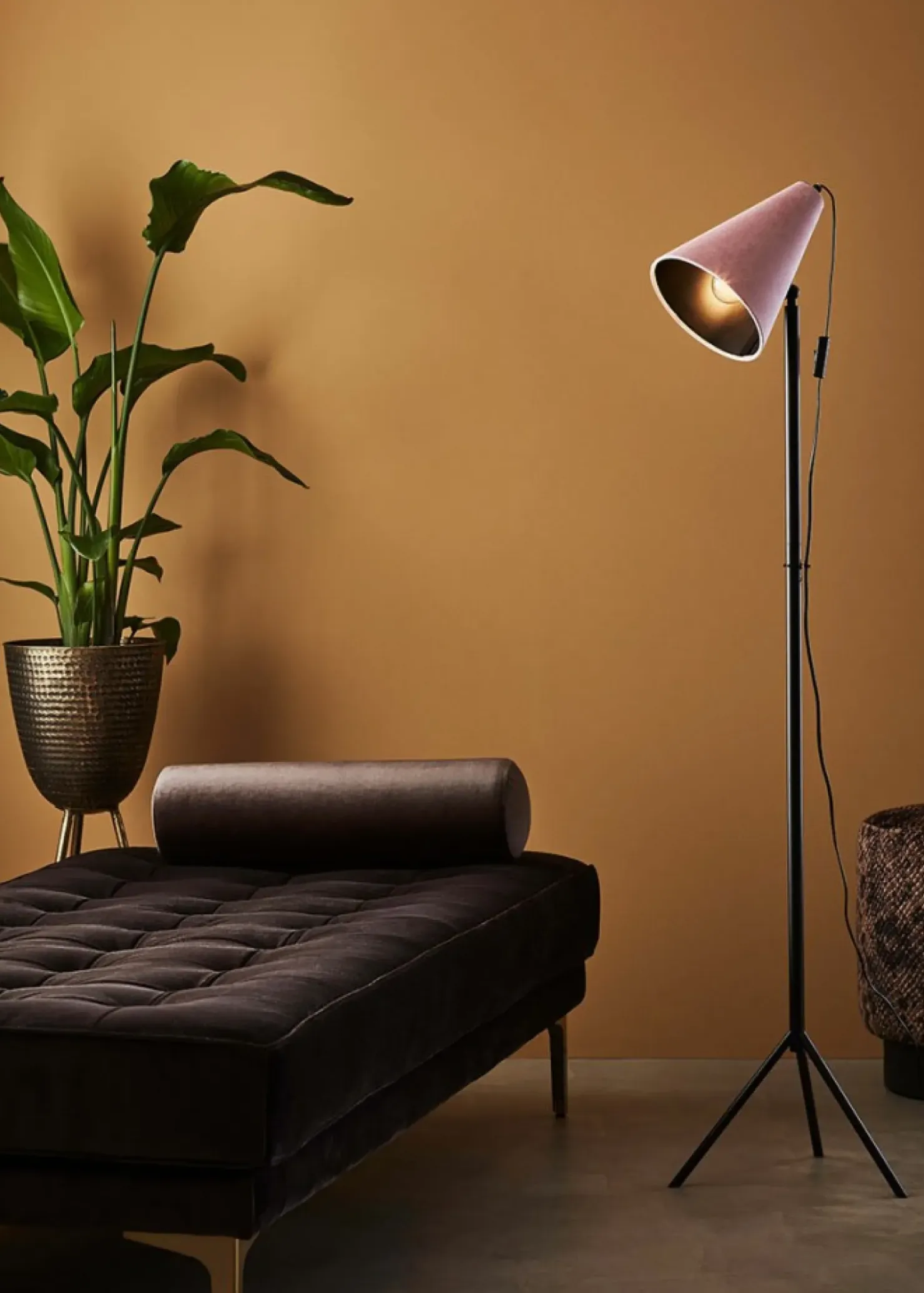 Różowa lampa podłogowa zmienny kąt świecenia 107928 | Kaja Oświetlenie*Sklep Kaja Best