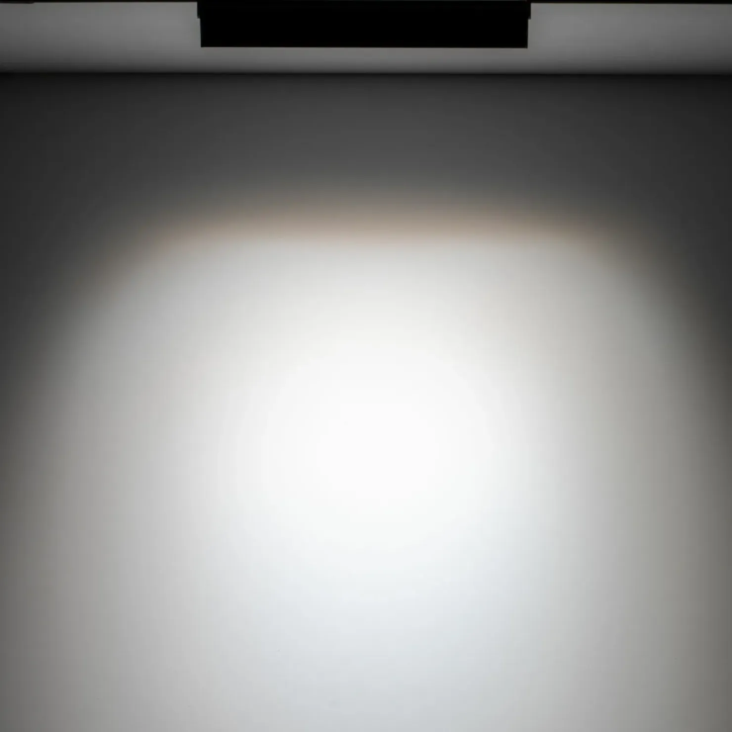 Szeroka lampa do szyny magnetycznej 1F 10645 LVM FOCUS OUT LED | Kaja*Sklep Kaja Best