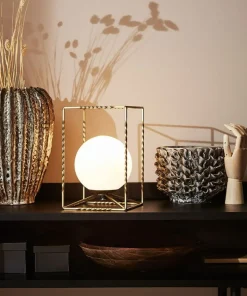 Złota lampa stołowa z białym kloszem w oprawie 107817 | Kaja*Sklep Kaja Sale